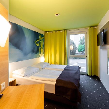 B&B Hotel Krefeld Exterior foto